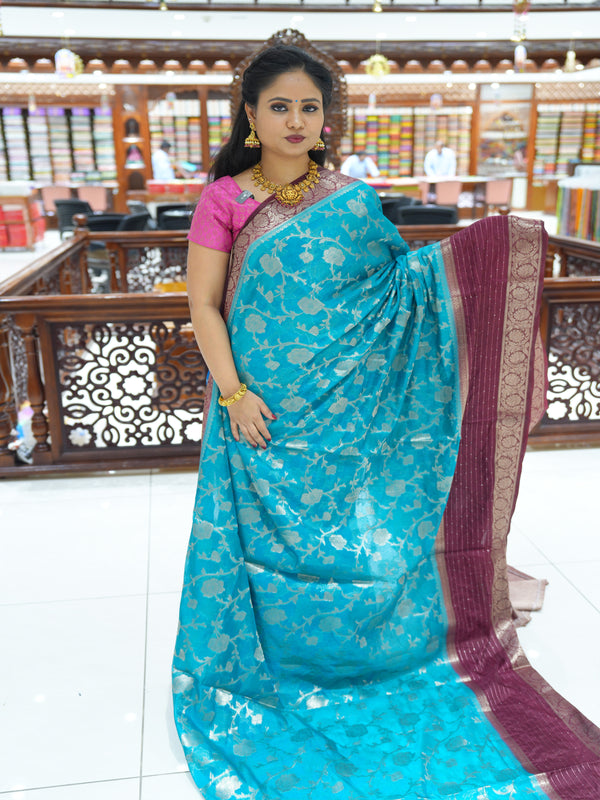 CSM-18762 | Rama Green & Maroon Organza Saree