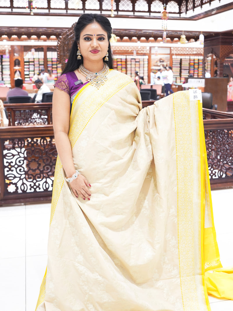 CSM-18442 | Cream Banaras Kathan Silk Saree