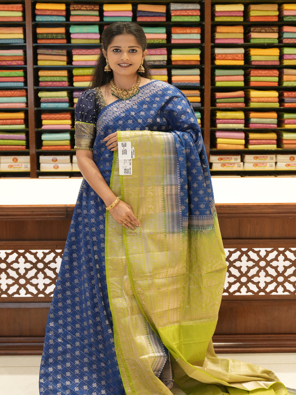 CSM-19392 | Peacock Blue Munga Silk Saree