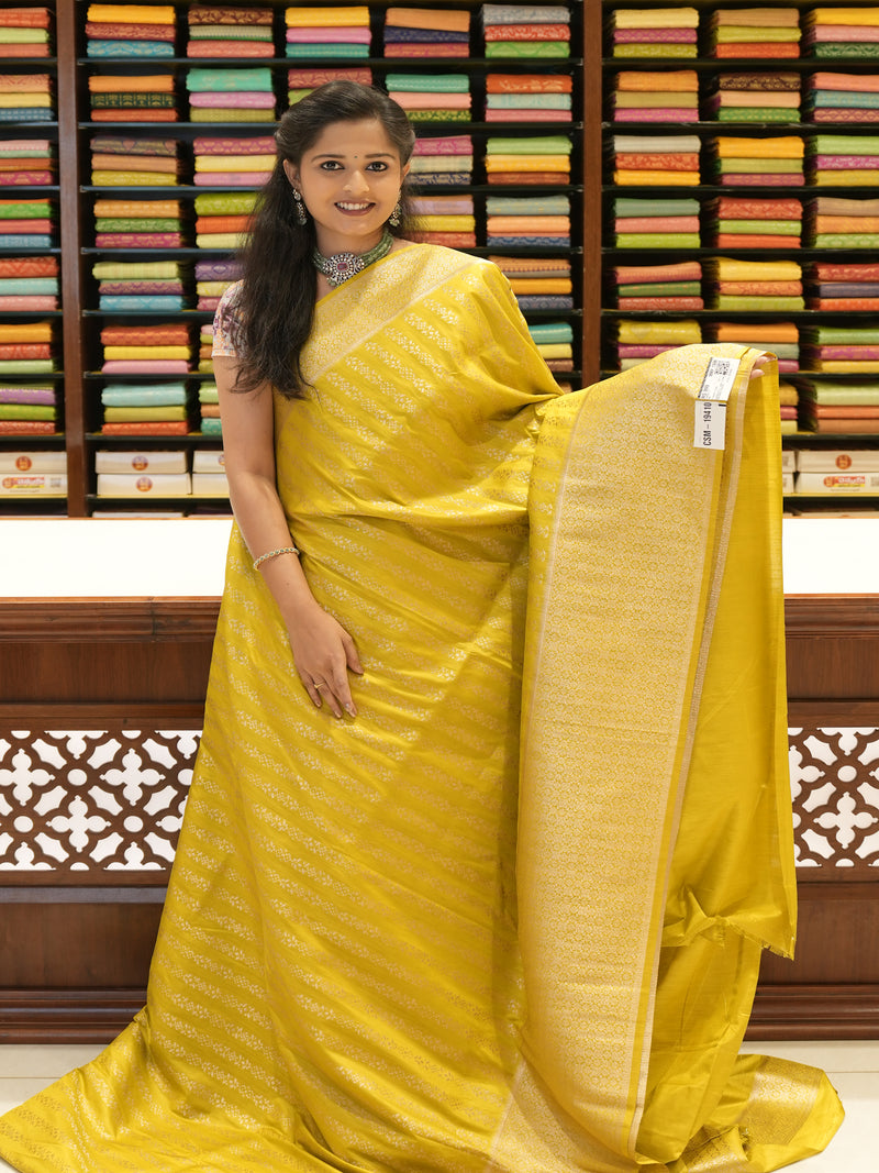 CSM-19410 | Mehandi Green Banaras Saree