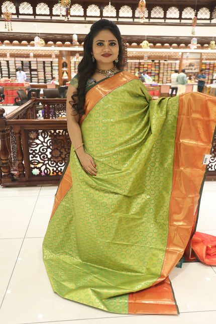 CSM-18413 | Mehandi Green & Red kanchi Pattu Saree