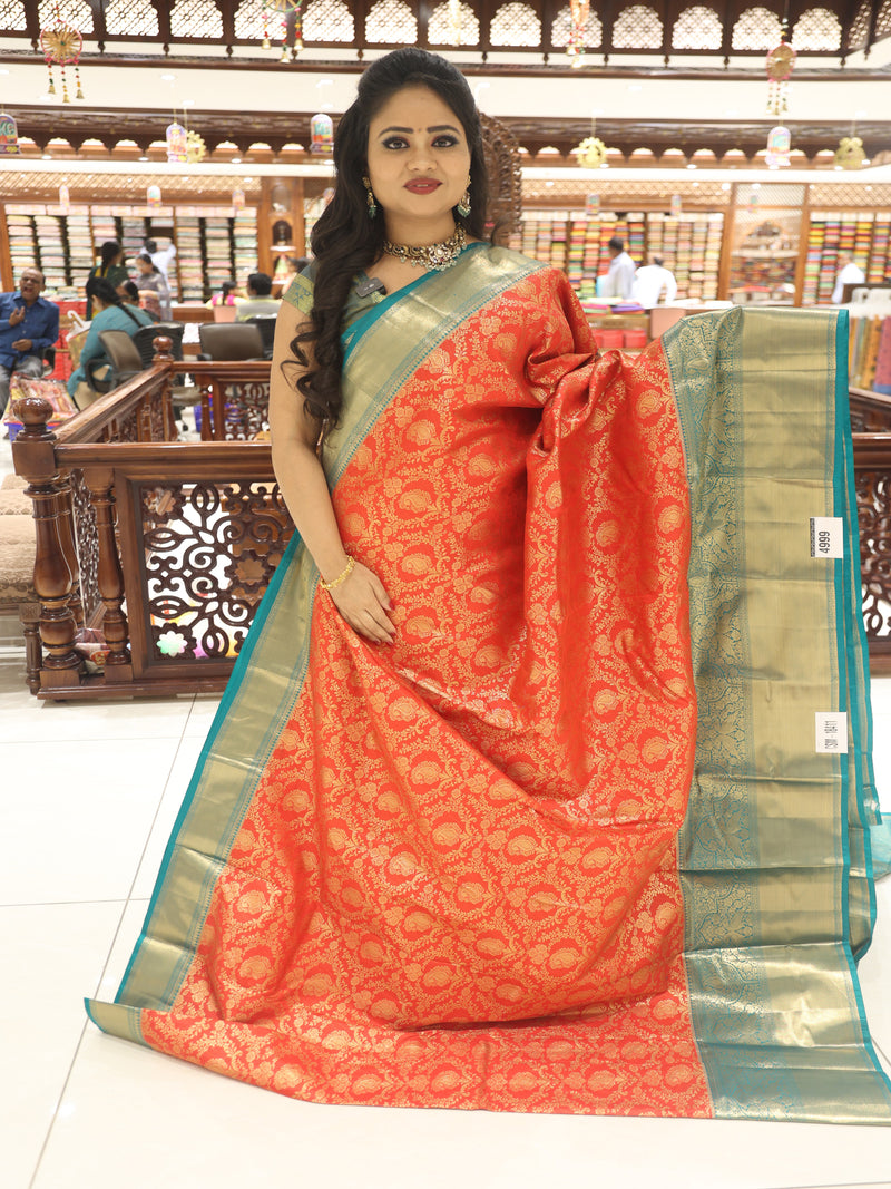 CSM-18411 | Maroon & Rama Green Kanchi Pattu Saree