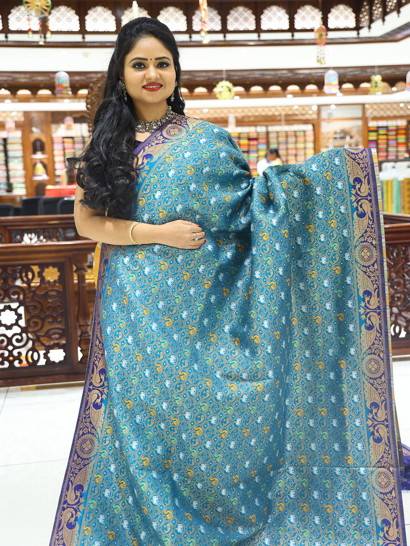 CSM-18192 | Rama Green Banaras Saree