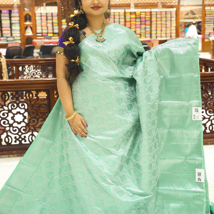 CSM-18600 | Pista Green Kanjivaram Saree