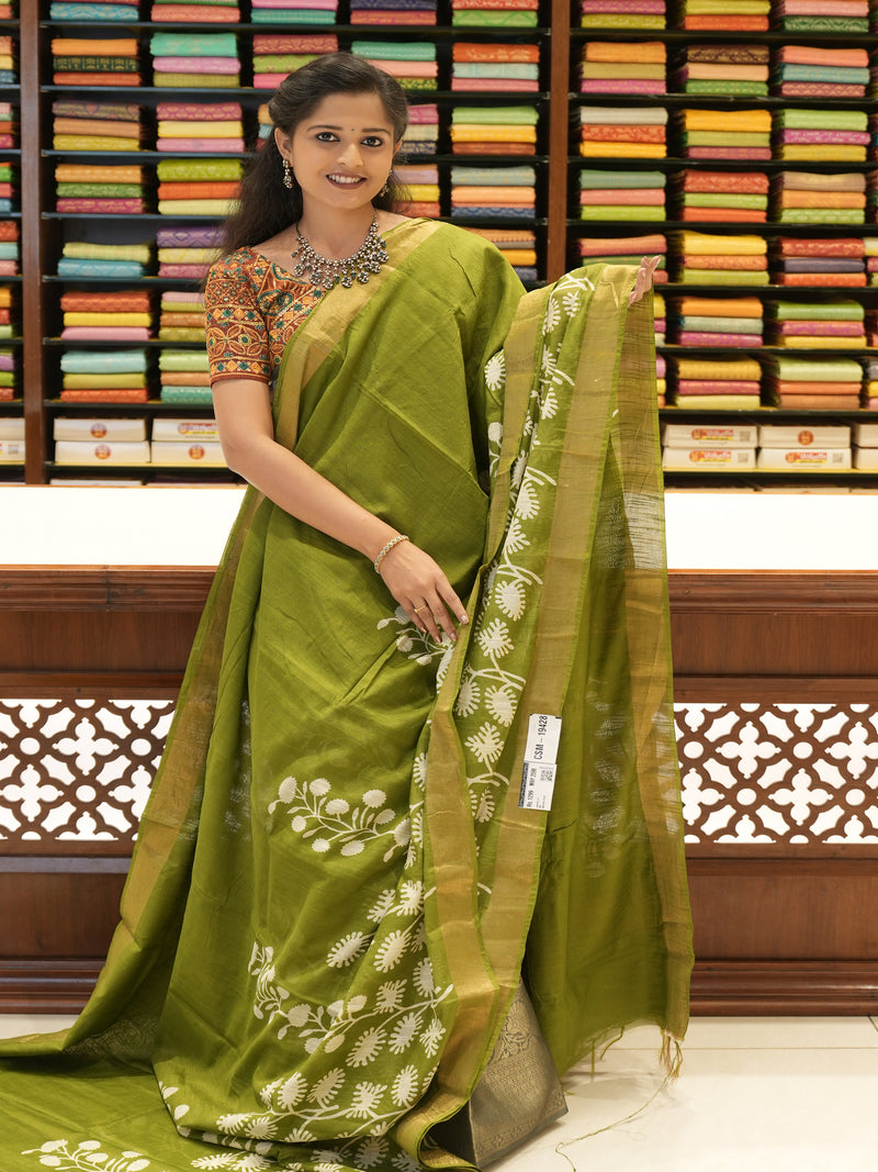 CSM-19428 | Green Linen Saree