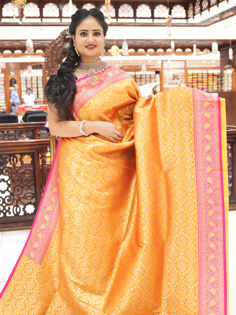 CSM-17798 | Mustard & Magenta  Banaras Silk Saree