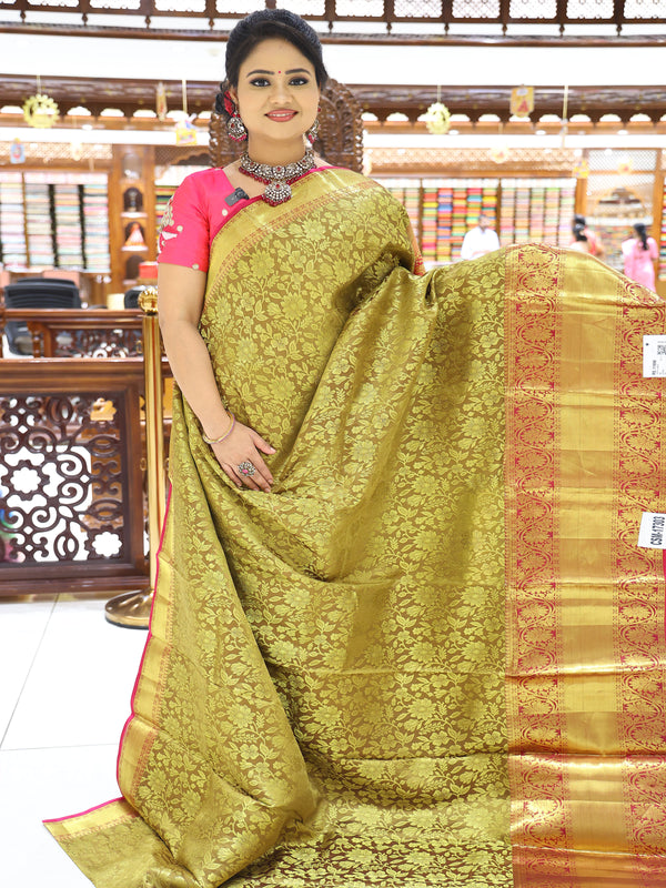 CSM-17303 | Olive & Magenta Kanchi jamdani Pattu Saree