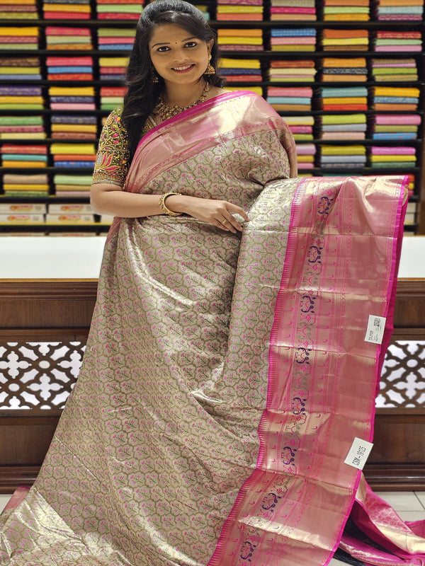 CSM-19125 | Green Kanchi Padiya Pattu Saree